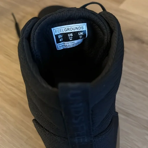 NWOT Feelgrounds highrise knit barefoot sneakers - Picture 4 of 4